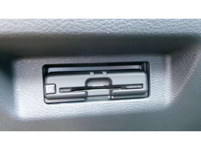 キックス 1.2 X (e-POWER) プロパイロット メモリーナビTV(MM321D-L) ナビ&TV ワンオ-ナ-車 追従クルコン スマートキー LEDヘッド レーンアシスト パワーステアリング 盗難防止システム ドライブレコーダー ETC メモリーナビ サイドエアバッグ アルミ AAC(9枚目)