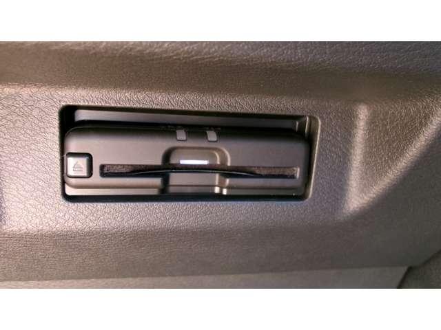 キックス １．２　Ｘ　（ｅ－ＰＯＷＥＲ）　プロパイロット　メモリーナビ　プロパイロット　メモリーナビＴＶ　アラウンドビューモニターワンオ－ナ－車　スマートキー　ＬＥＤヘッド　レーンアシスト　　盗難防止システム　ドライブレコーダー　ＥＴＣ　サイドエアバッグ　アルミ　ＡＡＣ（8枚目）