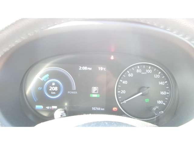 キックス １．２　Ｘ　（ｅ－ＰＯＷＥＲ）　プロパイロット　メモリーナビ　プロパイロット　メモリーナビＴＶ　アラウンドビューモニターワンオ－ナ－車　スマートキー　ＬＥＤヘッド　レーンアシスト　　盗難防止システム　ドライブレコーダー　ＥＴＣ　サイドエアバッグ　アルミ　ＡＡＣ（12枚目）