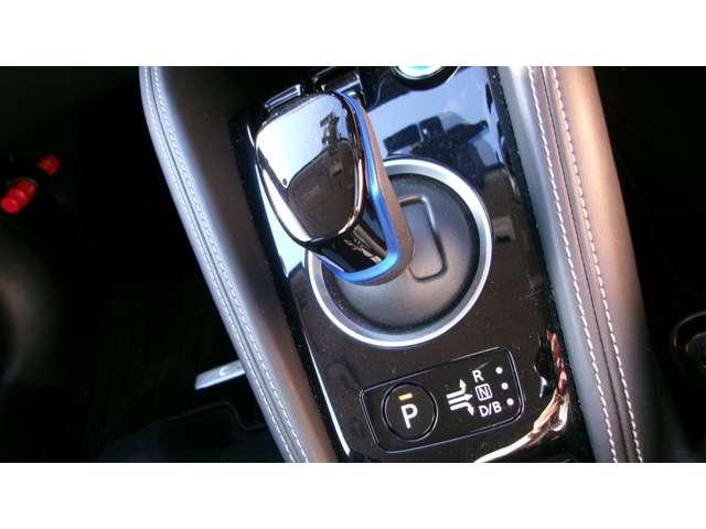 キックス １．２　Ｘ　（ｅ－ＰＯＷＥＲ）　プロパイロット　メモリーナビ　プロパイロット　メモリーナビＴＶ　アラウンドビューモニターワンオ－ナ－車　スマートキー　ＬＥＤヘッド　レーンアシスト　　盗難防止システム　ドライブレコーダー　ＥＴＣ　サイドエアバッグ　アルミ　ＡＡＣ（16枚目）