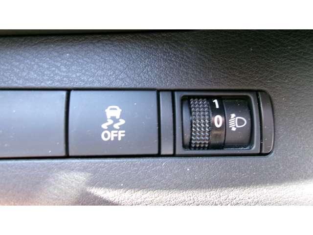 キックス １．２　Ｘ　（ｅ－ＰＯＷＥＲ）　プロパイロット　メモリーナビ　プロパイロット　メモリーナビＴＶ　アラウンドビューモニターワンオ－ナ－車　スマートキー　ＬＥＤヘッド　レーンアシスト　　盗難防止システム　ドライブレコーダー　ＥＴＣ　サイドエアバッグ　アルミ　ＡＡＣ（19枚目）