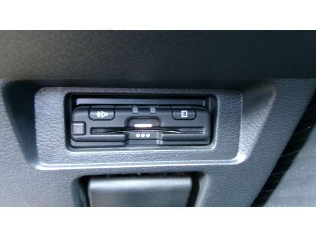 ノート １．２　Ｘ　メモリーナビＴＶ　バックモニター　メモリーナビＴＶ　リアカメラ　衝突被害軽減ブレ－キ　ＥＴＣ付　レーンアシスト　インテリジェントキー　ワンオーナー　前後ドラレコ　アイドリングストップ　盗難防止システム　　サイドカーテンエアバック（7枚目）