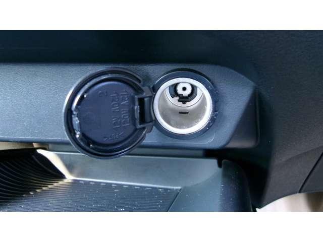 ノート １．２　Ｘ　メモリーナビＴＶ　バックモニター　メモリーナビＴＶ　リアカメラ　衝突被害軽減ブレ－キ　ＥＴＣ付　レーンアシスト　インテリジェントキー　ワンオーナー　前後ドラレコ　アイドリングストップ　盗難防止システム　　サイドカーテンエアバック（19枚目）