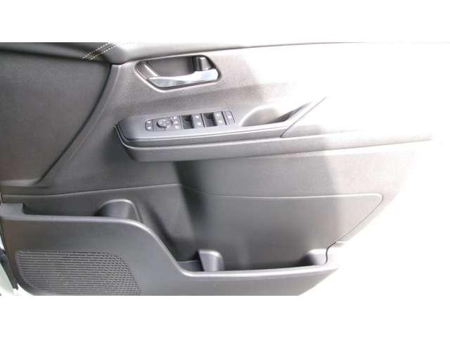 セレナ １．４　ｅ－ＰＯＷＥＲ　ハイウェイスターＶ　寒冷地仕様　プロパイロット　自動（被害軽減）ブレーキ　ＬＤＰ　　ＬＥＤランプ　寒冷地仕様　　アルミホイール　ドライブレコーダ　ＥＴＣ　盗難防止システム　スマートキー　１オナ　オートエアコン　ナビＴＶ（28枚目）