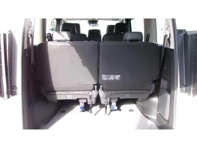 セレナ １．４　ｅ－ＰＯＷＥＲ　ハイウェイスターＶ　寒冷地仕様　プロパイロット　自動（被害軽減）ブレーキ　ＬＤＰ　　ＬＥＤランプ　寒冷地仕様　　アルミホイール　ドライブレコーダ　ＥＴＣ　盗難防止システム　スマートキー　１オナ　オートエアコン　ナビＴＶ（37枚目）