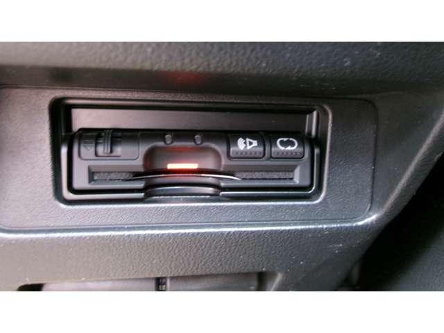 ジューク １５ＲＸ　Ｖセレクション　ドレスアップ　メモリーナビＴＶ　メモリーナビＴＶ（ＭＭ３１６Ｄ－Ｗ）アラウンドビューモニター　インテリジェントキー　レーンキープ　盗難防止装置　オートエアコン　ドライブレコーダー　アルミホイール　アイドリングストップ（8枚目）