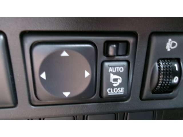 ジューク １５ＲＸ　Ｖセレクション　ドレスアップ　メモリーナビＴＶ　メモリーナビＴＶ（ＭＭ３１６Ｄ－Ｗ）アラウンドビューモニター　インテリジェントキー　レーンキープ　盗難防止装置　オートエアコン　ドライブレコーダー　アルミホイール　アイドリングストップ（16枚目）