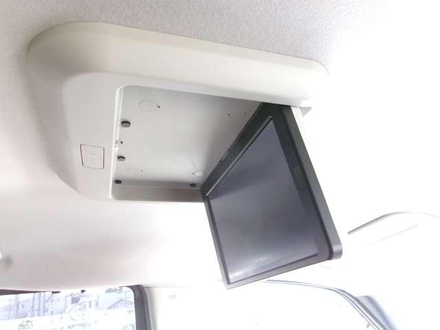 セレナ １．２　ｅ－ＰＯＷＥＲ　ハイウェイスター　Ｖ　後席モニター　メモリーナビＴＶ　３６０°カメラ　後席モニター　　エマジェンシーブレーキ　１オナ　スマキー　バックカメラ　ＬＥＤ　レーンアシスト　ＥＴＣ　ドラレコ　　イモビ　カーテンエアバック　オートエアコン（7枚目）