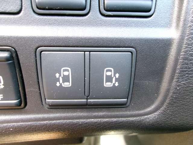 セレナ １．２　ｅ－ＰＯＷＥＲ　ハイウェイスター　Ｖ　後席モニター　メモリーナビＴＶ　３６０°カメラ　後席モニター　　エマジェンシーブレーキ　１オナ　スマキー　バックカメラ　ＬＥＤ　レーンアシスト　ＥＴＣ　ドラレコ　　イモビ　カーテンエアバック　オートエアコン（20枚目）