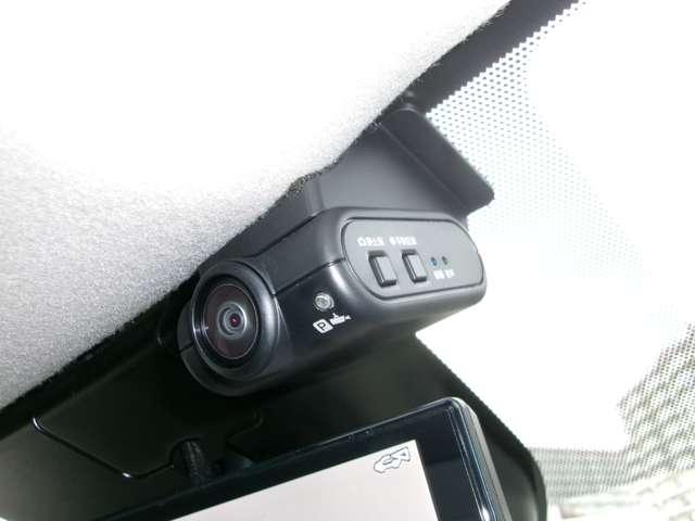 オーラ １．２　Ｇ　レザーエディション　コネクトナビＴＶ＋ＥＴＣ２．０＋ＳＯＳコール＋ワイヤレ　ワンオーナ　追突防止　レーダークルーズ　車線逸脱警報装置　ＬＥＤ　ドライブレコーダー　盗難防止　バックモニター　ＥＴＣ　インテリジェントキー　メモリーナビゲーション　ＡＷ　キーレスエントリー　ＡＢＳ（11枚目）