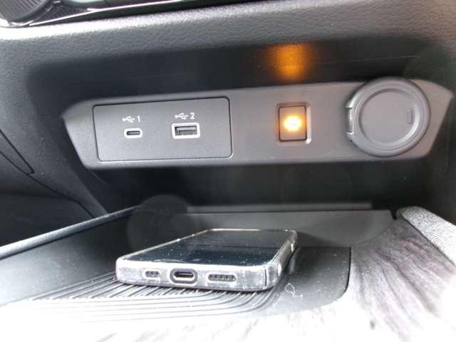 オーラ １．２　Ｇ　レザーエディション　コネクトナビＴＶ＋ＥＴＣ２．０＋ＳＯＳコール＋ワイヤレ　ワンオーナ　追突防止　レーダークルーズ　車線逸脱警報装置　ＬＥＤ　ドライブレコーダー　盗難防止　バックモニター　ＥＴＣ　インテリジェントキー　メモリーナビゲーション　ＡＷ　キーレスエントリー　ＡＢＳ（19枚目）