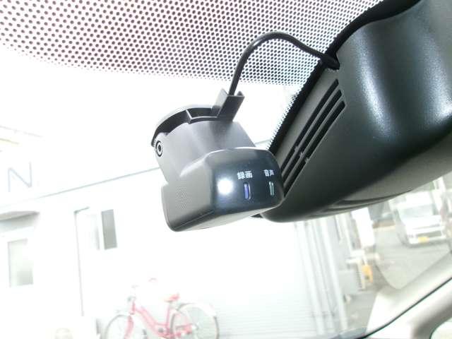 セレナ e-POWER ハイウェイスター V メモリーナビTV プロパイロット 360°カメラ エマジェンシーブレーキ 1オナ 寒冷地仕様 スマキー LED レーンアシスト ETC ドラレコ カーテンエアバック フルオートエアコン メモリーナビTV(8枚目)