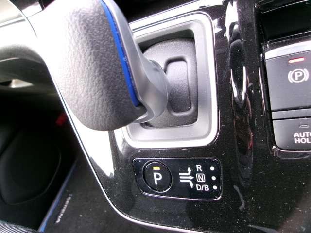 セレナ e-POWER ハイウェイスター V メモリーナビTV プロパイロット 360°カメラ エマジェンシーブレーキ 1オナ 寒冷地仕様 スマキー LED レーンアシスト ETC ドラレコ カーテンエアバック フルオートエアコン メモリーナビTV(12枚目)