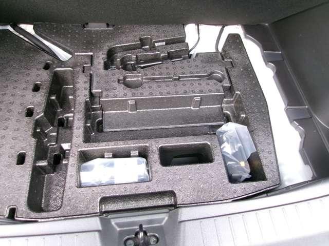 オーラ １．２　ＮＩＳＭＯ　コネクトナビＴＶ＋ＳＯＳコール＋ＥＴ　カーテンエアバッグ　エマブレ　インテリキー　ＥＴＣ　ドラレコ　車線逸脱警報　　キーフリーシステム　ダブルエアバック　アルミホイール　運転席エアバッグ　メーカーナビＴＶ　アイドリングストップ（32枚目）