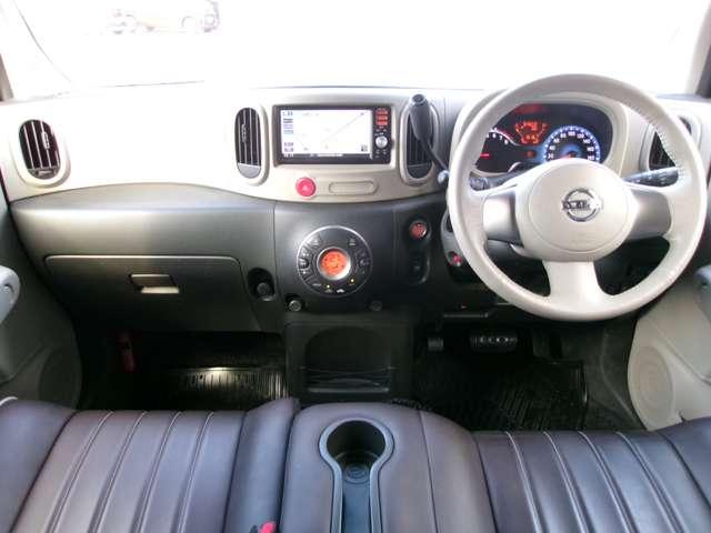 ���E���L���������Ƃ��Ă���̂ŁA�����̕��ɂ��^�]���₷���ԂɂȂ��Ă��܂��I�D