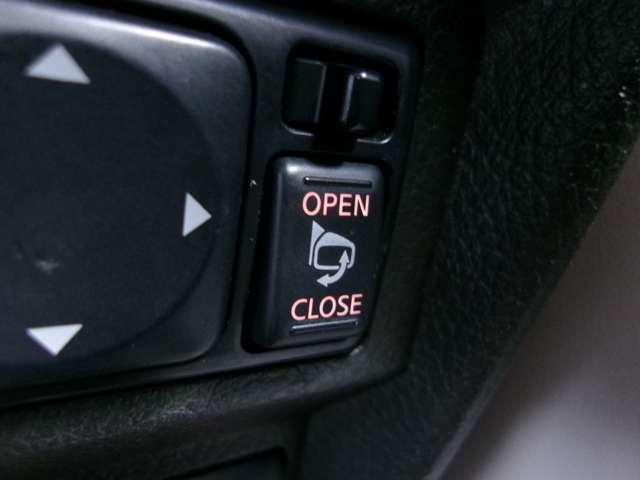 �d���i�[���~���[�Ȃ̂ŁA�Ό��ԂȂǂƂ̂���Ⴂ���ɂ��֗��ł��B