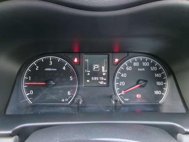 ＮＶ３５０キャラバンバン ２．５　ＤＸ　ロングボディ　ディーゼルターボ　エマージェンシーブレーキ　衝突軽減ブレーキ　エアバック　パワーウインドウ　エアコン　ワイヤレスキー　ＰＳ　ＥＴＣ付き　ＡＢＳ　盗難防止装置（5枚目）