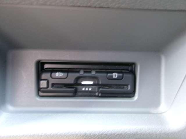 ＮＶ３５０キャラバンバン ２．５　ＤＸ　ロングボディ　ディーゼルターボ　エマージェンシーブレーキ　衝突軽減ブレーキ　エアバック　パワーウインドウ　エアコン　ワイヤレスキー　ＰＳ　ＥＴＣ付き　ＡＢＳ　盗難防止装置（6枚目）