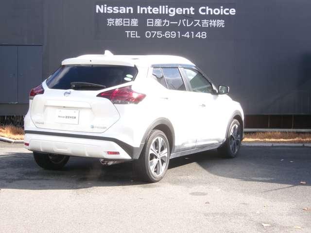 キックス 1.2 X (e-POWER) メモリーナビTV MM320D-L ナビ&TV ワンオ-ナ-車 追従クルコン スマートキー LEDヘッド レーンアシスト パワーステアリング 盗難防止システム ドライブレコーダー ETC メモリーナビ サイドエアバッグ アルミ AAC(2枚目)