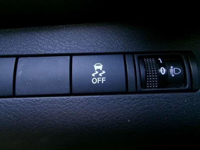 キックス 1.2 X (e-POWER) メモリーナビTV MM320D-L ナビ&TV ワンオ-ナ-車 追従クルコン スマートキー LEDヘッド レーンアシスト パワーステアリング 盗難防止システム ドライブレコーダー ETC メモリーナビ サイドエアバッグ アルミ AAC(19枚目)