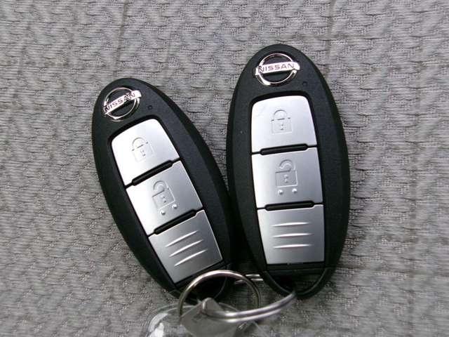 デイズ 660 X オーディオレス 踏み間違え防止 スマートキー イモビライザー レーンキープ アイドリングストップ キーレス フルオートエアコン WAB 運転席エアバック サイドエアバッグ PS アルミホイール ABS(9枚目)