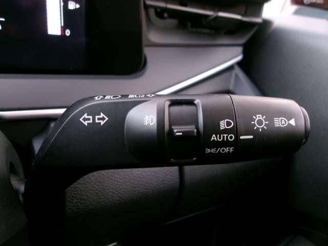 ノート １．２　Ｘ　メモリーナビＴＶ　リアカメラ　衝突被害軽減ブレ－キ　全方位カメラ　ＥＴＣ付　ＬＥＤヘッドライト　レーンアシスト　インテリジェントキー　ワンオーナー　ドラレコ　アイドリングストップ　盗難防止システム　ワンセグＴＶ　ＡＢＳ（20枚目）