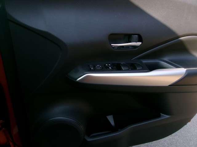 キックス １．２　Ｘ　（ｅ－ＰＯＷＥＲ）　メモリーナビＴＶ　メモリーナビＴＶ　アラウンドビューモニター　寒冷地仕様　追従クルコン　スマートキー　ＬＥＤヘッド　レーンアシスト　　盗難防止システム　ＥＴＣ　サイドエアバッグ　アルミ　ＡＡＣ　Ｉストップ（29枚目）