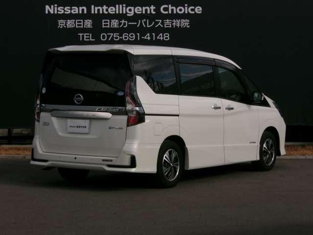 セレナ １．２　ｅ－ＰＯＷＥＲ　ハイウェイスター　Ｖ　メモリーナビＴＶ　ＭＭ５２１Ｄ－Ｌ　スマートキープッシュスタート　左右パワースライドドア　エマージェンシーＢ　助手席エアバッグ　ＡＷ　ワンオーナー車　３列シート　ＥＴＣ車載器　ウォークスルー　ＬＫＡ（2枚目）