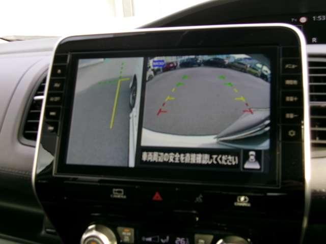 セレナ １．２　ｅ－ＰＯＷＥＲ　ハイウェイスター　Ｖ　メモリーナビＴＶ　ＭＭ５２１Ｄ－Ｌ　スマートキープッシュスタート　左右パワースライドドア　エマージェンシーＢ　助手席エアバッグ　ＡＷ　ワンオーナー車　３列シート　ＥＴＣ車載器　ウォークスルー　ＬＫＡ（6枚目）