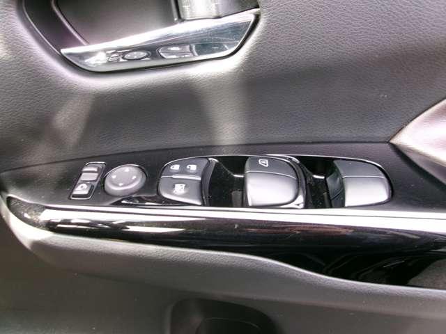 �p���[�E�B���h�X�C�b�`�ł��A���삵�₷���đ�Ϗ�����܂��B