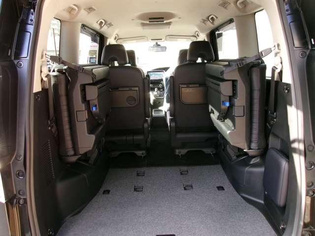 �T�[�h�V�[�g�𒵂ˏグ��ƁA�Ƃ��Ă��傫�ȋ�Ԃ��ł�������܂��I