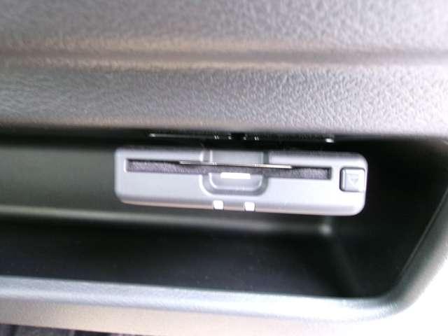 デイズ 660 X メモリーナビTV アラウンドビューモニター アイドリングストップ付き 地デジフルセグ ETC付き エマ-ジェンシ-ブレ-キ オートハイビーム インテリキ- 運転席エアバッグ バックモニタ 車線逸脱警報(8枚目)