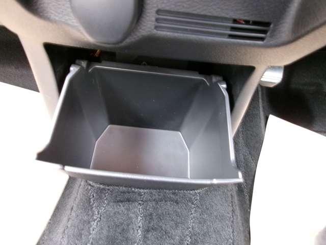 デイズ 660 X メモリーナビTV アラウンドビューモニター アイドリングストップ付き 地デジフルセグ ETC付き エマ-ジェンシ-ブレ-キ オートハイビーム インテリキ- 運転席エアバッグ バックモニタ 車線逸脱警報(21枚目)