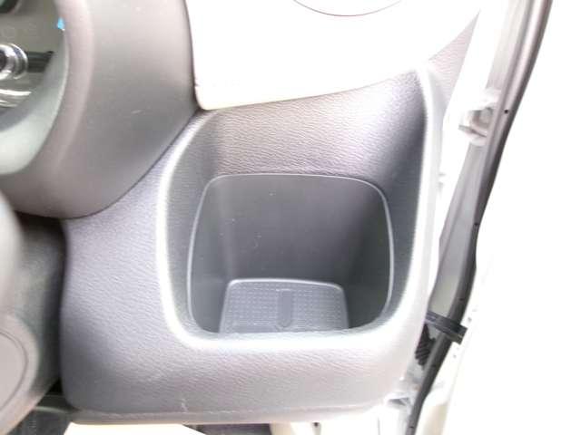 デイズ 660 X メモリーナビTV アラウンドビューモニター アイドリングストップ付き 地デジフルセグ ETC付き エマ-ジェンシ-ブレ-キ オートハイビーム インテリキ- 運転席エアバッグ バックモニタ 車線逸脱警報(25枚目)