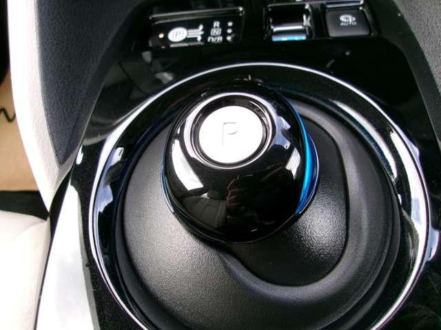 �d���V�t�g�ł��I��̂Ђ�ŕ�ނ悤�ɂ��āA�����y�������������ŃV�t�g�ł���A�܂������V�����}�E�X���o�̃V�t�g�ł��B