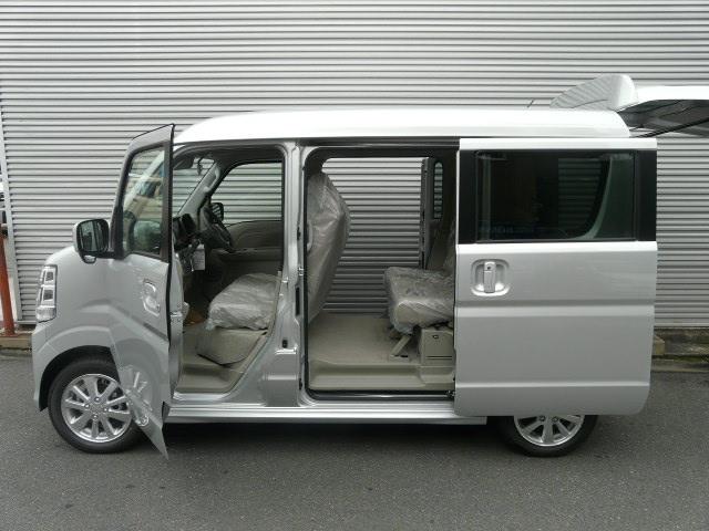 PZターボ フルセグナビ Bカメラ ETC ハイルーフ4WD(8枚目)