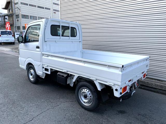 キャリイトラック ＫＣエアコン・パワステ　届け出済み未使用車　５年１０万ｋｍ全国スズキメーカー保証付き　エアコン　パワステ　パワーウインド　キーレス　２ＷＤ　４ＡＴ　ＡＭＦＭラジオ　　アイドリングストップ（6枚目）
