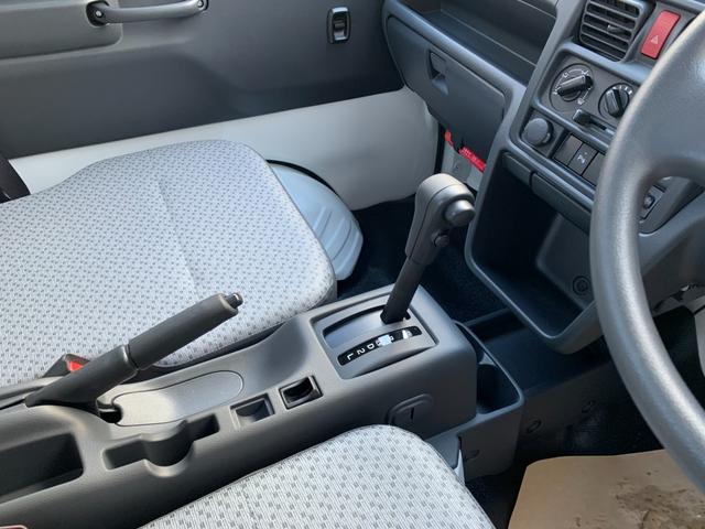 キャリイトラック ＫＣエアコン・パワステ　届け出済み未使用車　５年１０万ｋｍ全国スズキメーカー保証付き　エアコン　パワステ　パワーウインド　キーレス　２ＷＤ　４ＡＴ　ＡＭＦＭラジオ　　アイドリングストップ（18枚目）