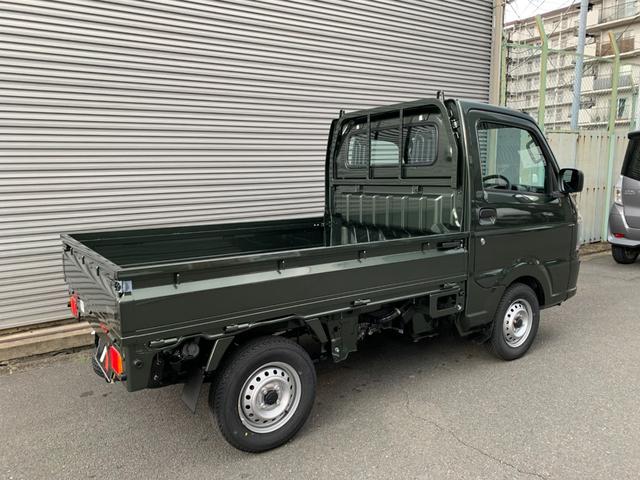 キャリイトラック ＫＣエアコン・パワステ　届出済未使用車　５年１０万ｋｍ全国スズキメーカー保証付き　２ＷＤ　４ＡＴ　キーレス　パワーウインド　リアパーキングセンサー　ＡＭＦＭラジオ　オートライト　アイドリングストップ（28枚目）