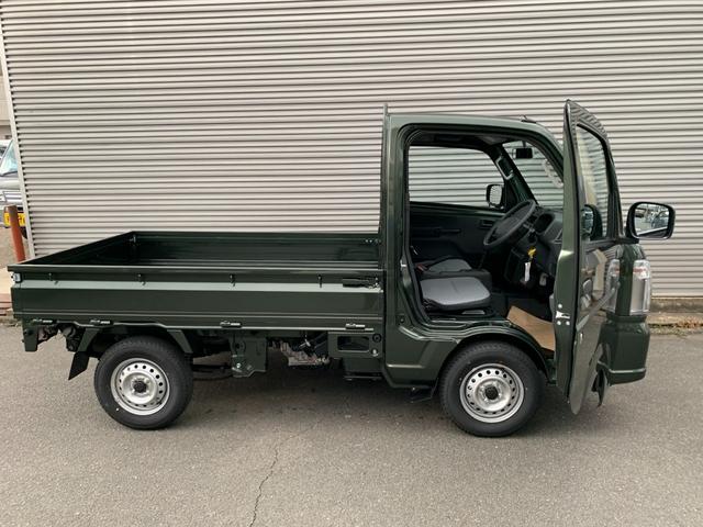 キャリイトラック ＫＣエアコン・パワステ　届出済未使用車　５年１０万ｋｍ全国スズキメーカー保証付き　２ＷＤ　４ＡＴ　キーレス　パワーウインド　リアパーキングセンサー　ＡＭＦＭラジオ　オートライト　アイドリングストップ（30枚目）