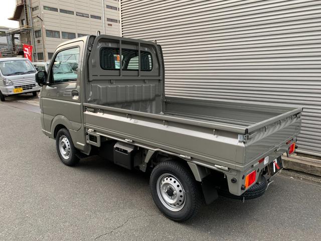 キャリイトラック ＫＣエアコン・パワステ　届出済未使用車　５年１０万ｋｍ全国スズキメーカー保証付き　２ＷＤ　４ＡＴ　キーレス　パワーウインド　リアパーキングセンサー　ＡＭＦＭラジオ　オートライト　アイドリングストップ（7枚目）