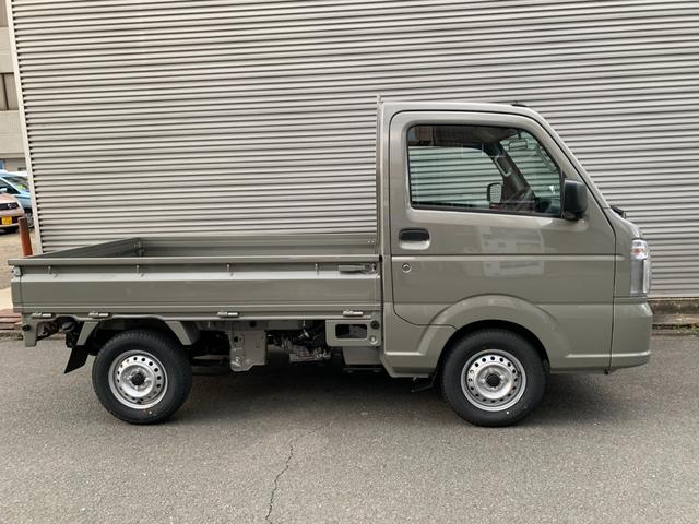キャリイトラック ＫＣエアコン・パワステ　届出済未使用車　５年１０万ｋｍ全国スズキメーカー保証付き　２ＷＤ　４ＡＴ　キーレス　パワーウインド　リアパーキングセンサー　ＡＭＦＭラジオ　オートライト　アイドリングストップ（27枚目）