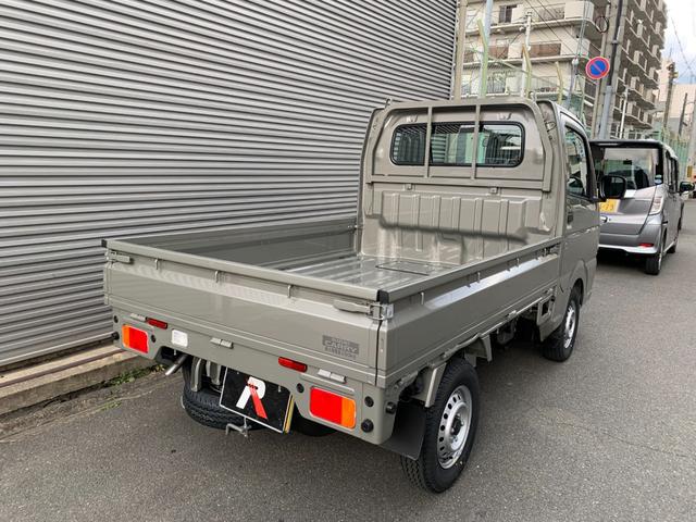 キャリイトラック ＫＣエアコン・パワステ　届出済未使用車　５年１０万ｋｍ全国スズキメーカー保証付き　２ＷＤ　４ＡＴ　キーレス　パワーウインド　リアパーキングセンサー　ＡＭＦＭラジオ　オートライト　アイドリングストップ（30枚目）