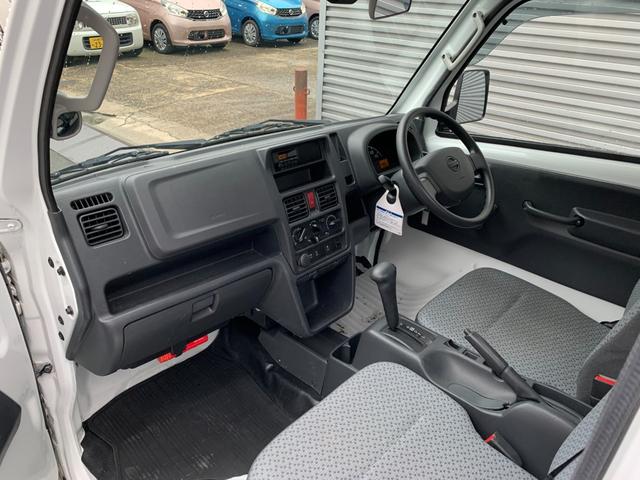 NT100クリッパートラック DX セーフティパッケージ ブレーキサポート タイヤ新品4本交換済み AMFMラジオ Wエアーバック ABS エアコン パワステ 2WD AT(13枚目)