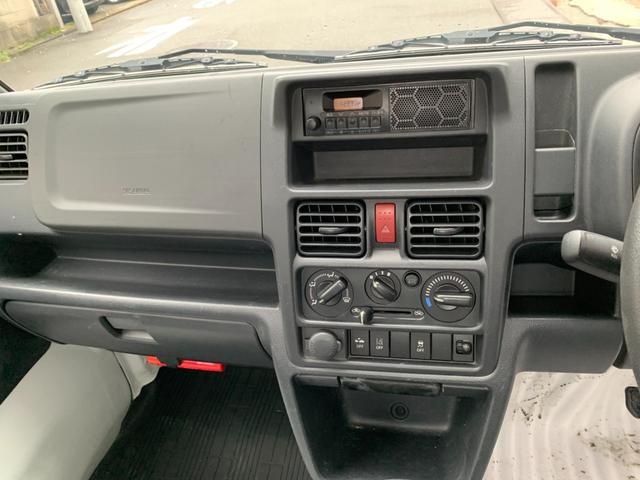 NT100クリッパートラック DX セーフティパッケージ ブレーキサポート タイヤ新品4本交換済み AMFMラジオ Wエアーバック ABS エアコン パワステ 2WD AT(17枚目)