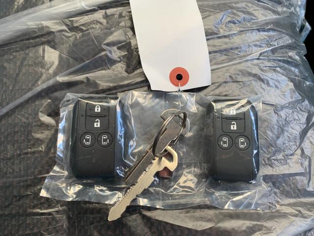 スペーシアカスタム ハイブリッドＸＳ　届出済未使用車　衝突被害軽減ブレーキ　両側パワースライドドア　アダブディブクルーズコントロール　電動パーキング　ＬＥＤヘッド　ヘッドアップＤＩＳＰ　本革巻ステアリング　マルチユースフラップ　１５アルミ（32枚目）