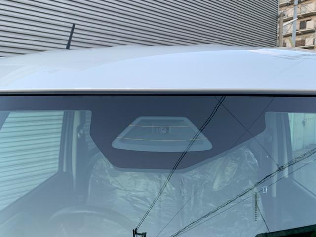 スペーシア ハイブリッドＸ　届出済未使用車　衝突被害軽減ブレーキ　両側パワースライドドア　サーキュレーター　マルチユースフラップ　ＬＥＤヘッドライト　オートライト　電格ドアミラー　シートヒーター　スマートキー　アイドルストップ（9枚目）