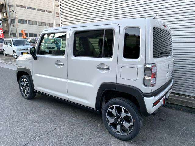 ハスラー ハイブリッドＸ　届出済未使用車　衝突被害軽減ブレーキ　アダブディブクルーズコントロール　ＬＥＤヘッドライト　オートライト　ＬＥＤフォグ　本革巻ステアリング　リアパーキングセンサー　シートヒーター　１５アルミ（6枚目）