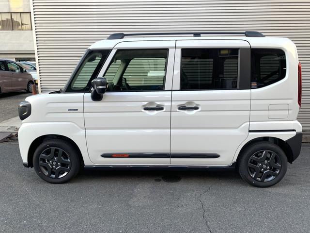 スペーシアギア ハイブリッドXZ 届出済未使用車 衝突被害軽減ブレーキ 両側パワースライド アダブディブクルコン ヘッドアップディスプレイ 電動パーキングブレーキ LEDヘッド 本革巻ステアリング パーキングセンサー 電格ドアミラー(6枚目)