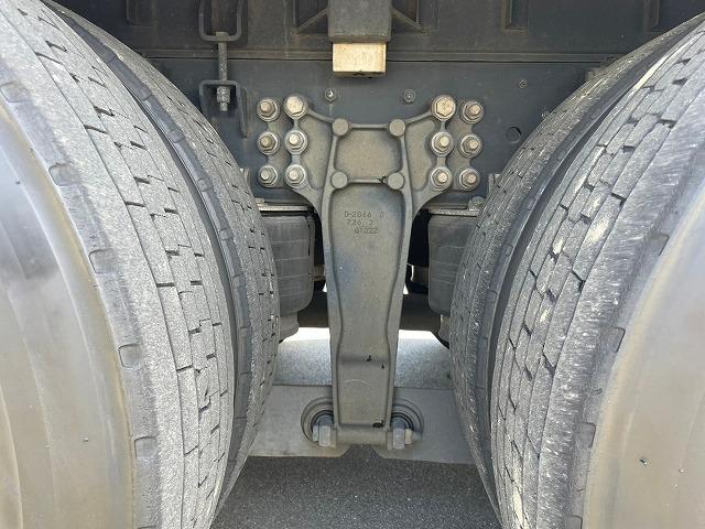ギガ 　車検整備付　令和７年３月迄　Ｈ２９年式　いすゞ　平ボディ　アルミブロック　ワンオーナー　３軸１デフ　後輪エアサス　１０ｔ　２２ｔ　大型　中古トラック（45枚目）
